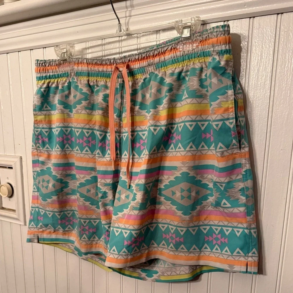 Chubbies “The En Fuego” Teal Multicolor Southwestern XL Swim trunks